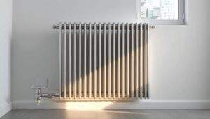 Kaloryfer grzeje mimo zakręcenia